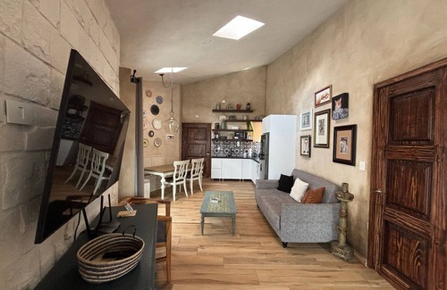 Santeagueda Apartment | Loft Pienza 81-6: Tuscan charm in Val’Quirico.