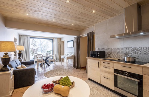 Pailherols Apartment | Relaxing Retreat at Loft Rosée du Matin with Pool & Pet Friendly