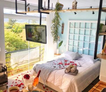 Ponta do Papagaio Apartment | Dreamy Loft 01 - Guest Rated 10/10 with Hot Tub Delight