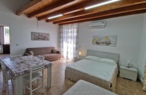 Viagrande Apartment | Pet-Friendly Loft San Mauro with High Guest Ratings
