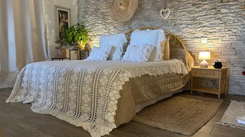 Beaucaire Apartment | Peaceful Loft with Ocean View and Spa Retreat