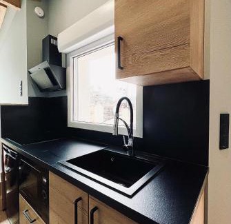 Foix Apartment | Relax at LOFT sous un ciel étoilé: Hot Tub & Family Friendly