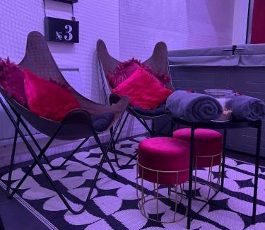 Messy Apartment | Experience Relaxation at Appartement Loft SPA near Disney