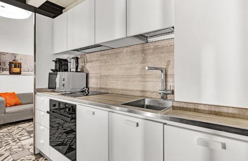 Tricolore Apartment | Inviting Loft Spritz: Pet and Child-Friendly Retreat