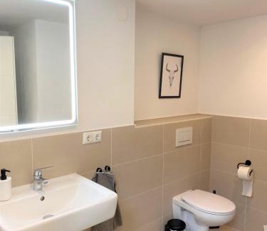 Altstadt - Sankt Sebald Apartment | Spacious Studio Apartment in Prime Location with Parking