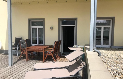 Villingen-Schwenningen Apartment | Stylish 3 Room Apartment with Terrace & Family-Friendly Amenities