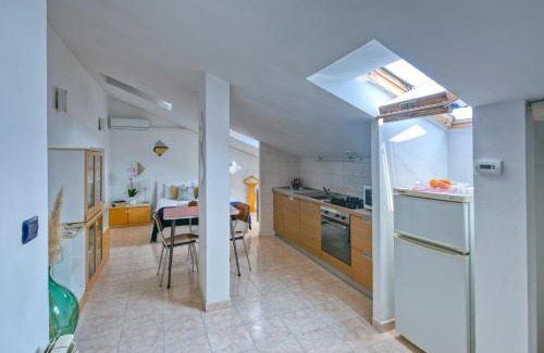 San Mauro Torinese Apartment | Pet-Friendly Loft Superga on Green River Po' Torino
