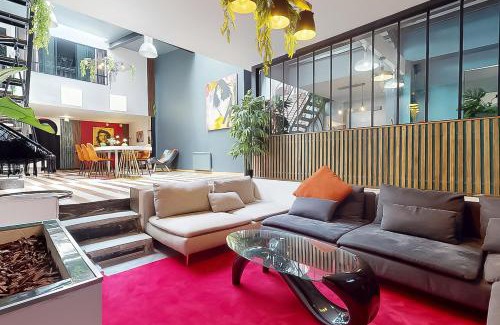 Suresnes Apartment | Loft Unique au Design Contemporain