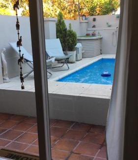 Tandil Apartment | Experience Loft Urbano: 4-Star Stay with Pool & Kitchen