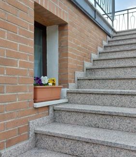 Mel Apartment | Guest Rated Loft Vanie: Family-Friendly Comfort Awaits