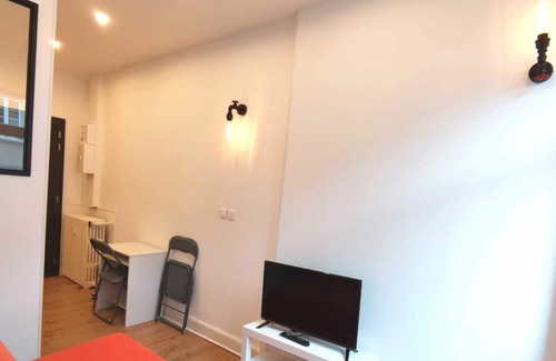 Mulhouse Apartment | Cozy Loft Verrière Style Near Train Station