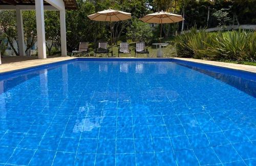 Mairinque Cabin | Relaxing Loft Vidro Garden with Pool and Hot Tub Amenities