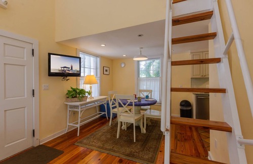Downtown Villa | Prime Loft Villa Steps from Duval with Pool & Breakfast