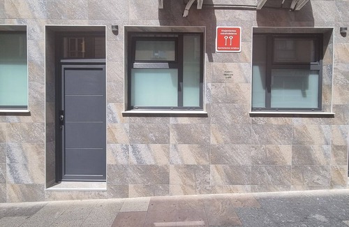 Santander Apartment | Vintage Loft with Spa and Kitchen Amenities Await You
