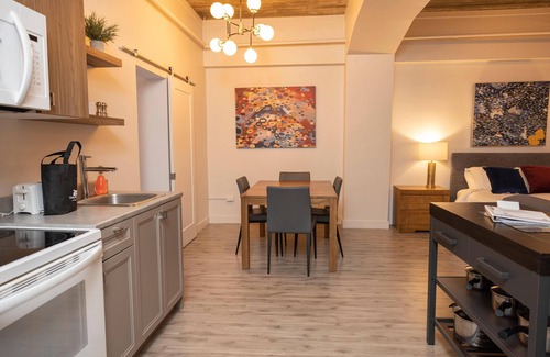 Rouyn-Noranda Apartment | Loft with bed and sofa bed on rue Gamble Ouest (Le Central)