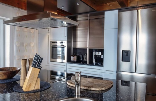 Rettenberg Apartment | Panoramic Mountain View Loft with Pool and Family Amenities