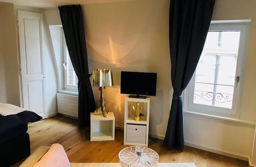 Montreux City Centre Apartment | Rooftop Loft with Breathtaking Lake Views, Rated 9.1/10
