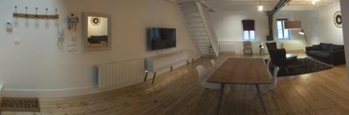 Centre Sud Apartment | Guest Rated 9.7: Family-Friendly Stay at Loft Zola