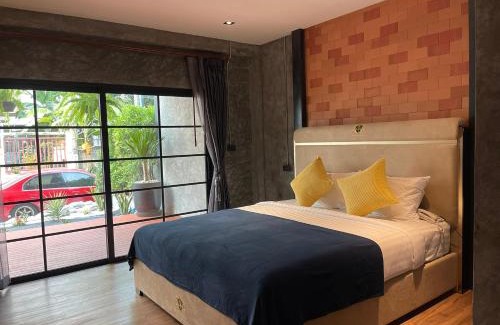 Phlabphla Hotel | Family-Friendly Loft122 Hotel with Great Guest Reviews