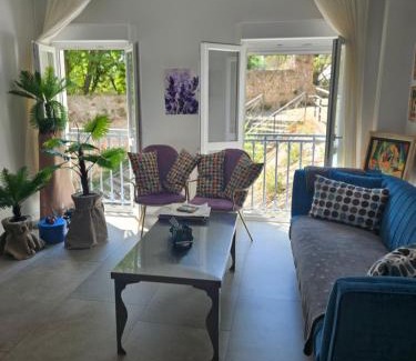 Burgos Apartment | Exceptional Loft17: Guest Rated 9.7 with Breakfast Included