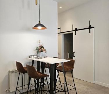 Burgos Apartment | Exceptional Loft17: Guest Rated 9.7 with Breakfast Included
