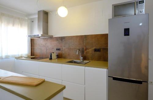 El Molinillo Apartment | Experience Comfort at LOFT2STAY.COM - 4-Star Accommodations