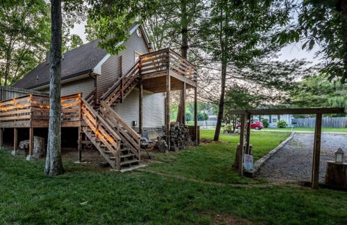 Mount Juliet Apartment | Lake View Apartment with Full Kitchen & King Bed