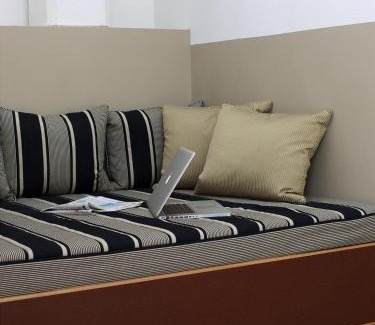 Murg Hotel | Discover Lofthotel Walensee: Pet-Friendly Retreat with Hot Tub