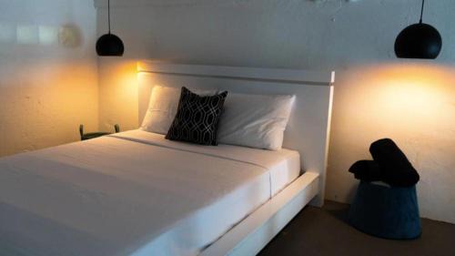 Puerta de Tierra Apartment | Pet-Friendly Retreat at Lofts At San Agustin, Rated 8.8/10