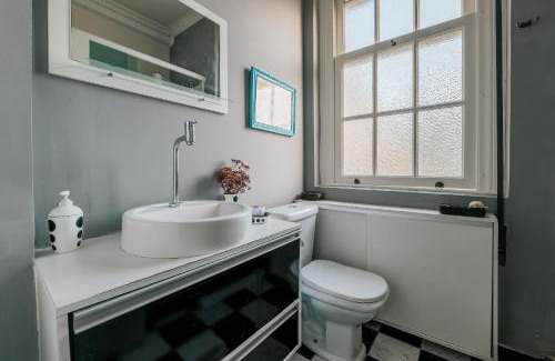 Quitandinha Apartment | Elegant Lofts de Luxo Palácio Quitandinha with Pool & Dining