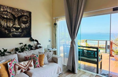 Tucuns House | Oceanfront Retreat at Lofts do Morro Magico for Families