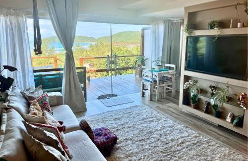 Tucuns House | Oceanfront Retreat at Lofts do Morro Magico for Families