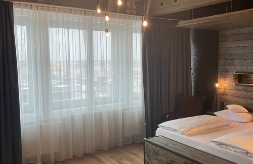 Vahrenwald-List Hotel | Discover LOFTSTYLE Hotel Hannover: Guest Rated 9/10 Stay