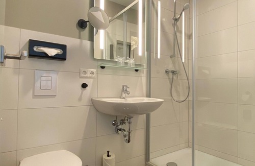 Vahrenwald-List Hotel | Discover LOFTSTYLE Hotel Hannover: Guest Rated 9/10 Stay