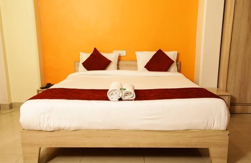 Koregaon Park House | Welcoming Lofty Seasons Service Apartments with Family Amenities