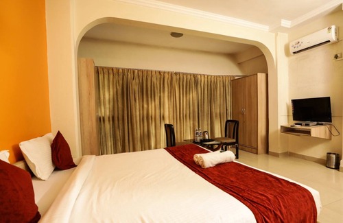Koregaon Park House | Welcoming Lofty Seasons Service Apartments with Family Amenities