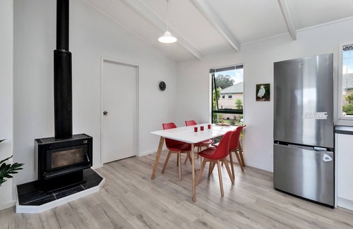 Paihia House | Unforgettable Lofty Te Haumi - Paihia Holiday Home Awaits