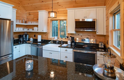Twin Mountain Cabin | Cozy Coventry Log Home: 3 Bed Cabin Near Bretton Woods