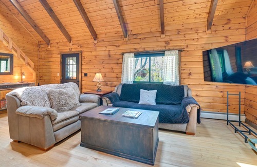 Denver Cabin | Cozy Log Cabin: 9 Mi to Plattekill & Belleayre Mtn