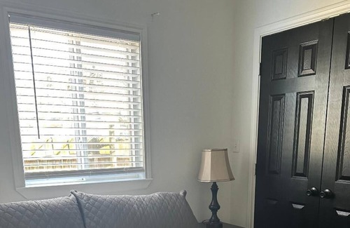 Gainesville House | Log Cabin at Moss Lake in Gainesville, 15 minutes to Winstar!