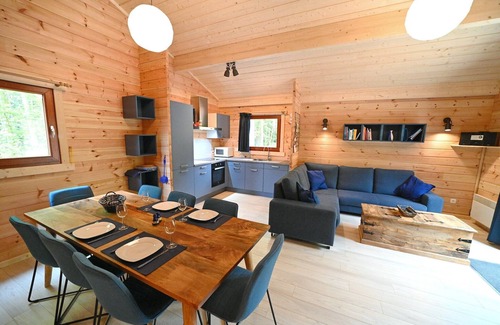 Oignies-en-Thierache House | Inviting Holiday Home with Kitchen & Pet-Friendly Amenities