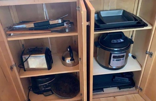 Nemo Cabin | Cozy Log Cabin Near Sturgis Rally & Deadwood with Hot Tub