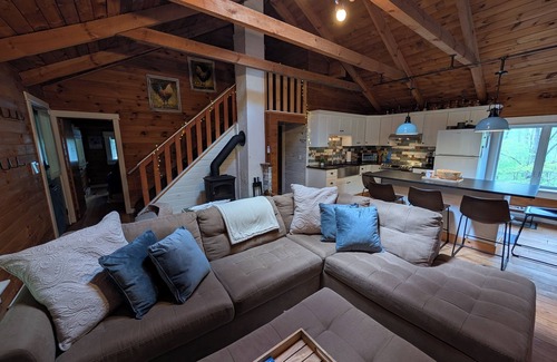 Denver Cabin | Cozy Log Cabin Near Skiing, Hiking, Shops & Dining