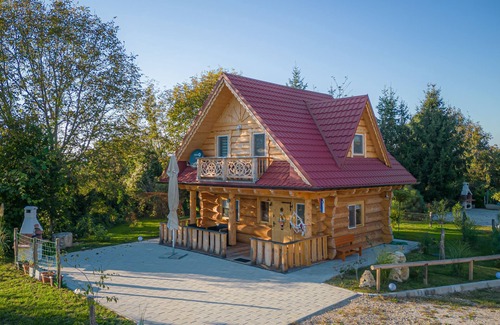 Podcetrtek Ski Chalet | Forest Fairy Log Cabin: Pet-Friendly Retreat in Slovenia