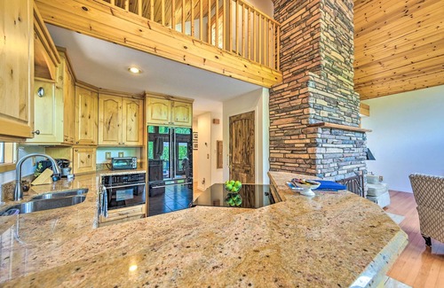 Payson Cottage | Cozy Log Cabin in Payson with Scenic Deck & Creek Views