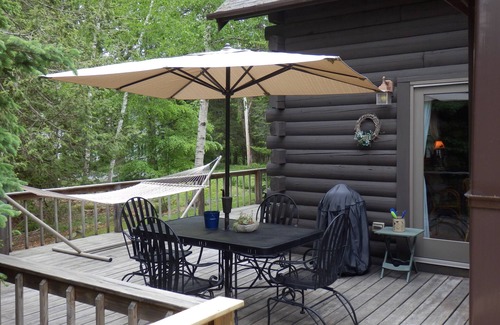 Southwest Harbor Cabin | Cozy Log Cabin with Oceanfront Views on Mt. Desert Island