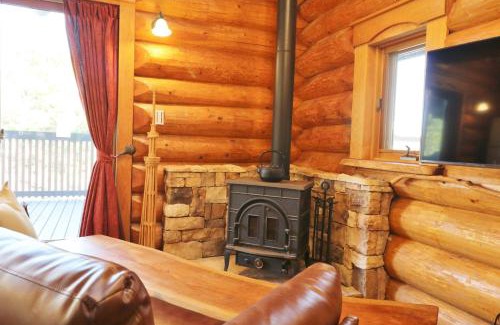 Yawatano House | Child-Friendly Log Cabin Izukogen - Rated 9/10 by Guests