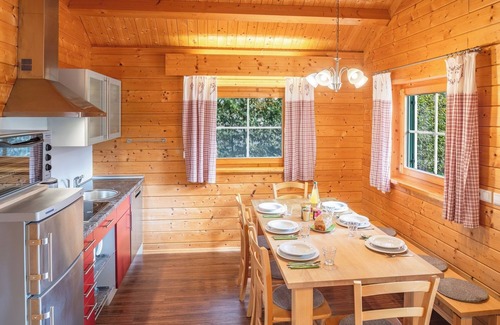 Salem Apartment | Cozy Log Cabin Moritz: Perfect for Families and Pets