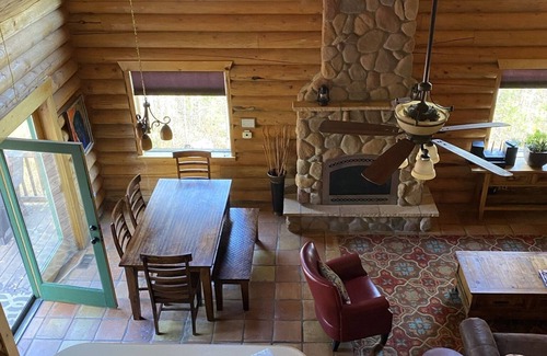 Breckenridge Cabin | Mountain Cabin Retreat: Ski, Hike & Relax with Spa Amenities