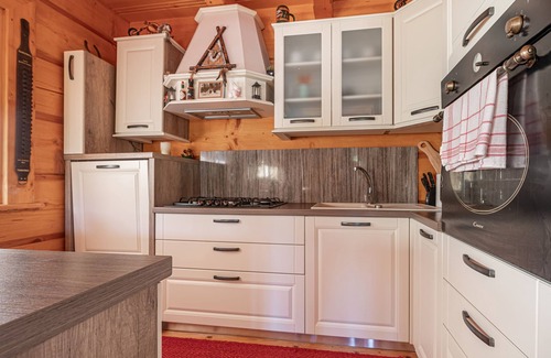 Podcetrtek Ski Chalet | Cozy Log Cabin Native Retreat in Podčetrtek, Slovenia